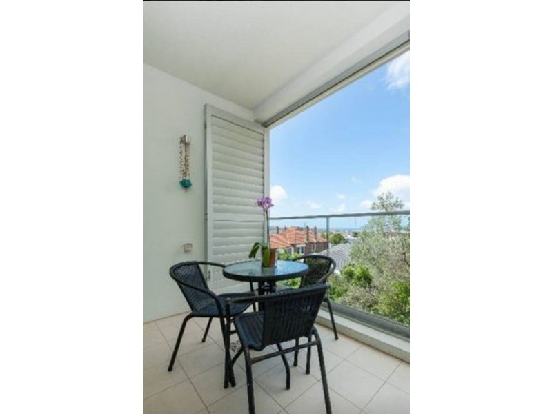 22/7-11 Henderson Road, Bondi NSW 2026