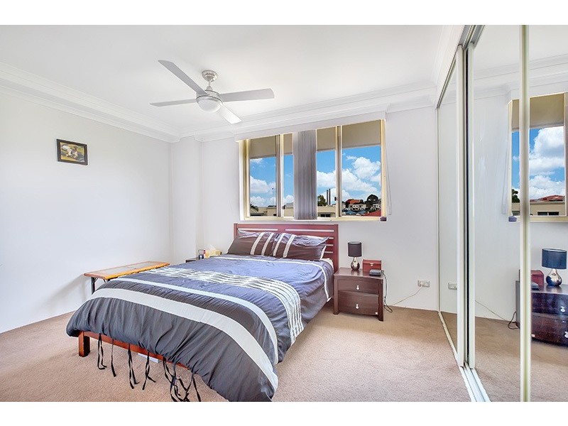 4/2 Rosebery Place, Balmain NSW 2041