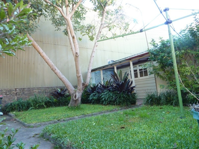 2 White Street, Lilyfield NSW 2040