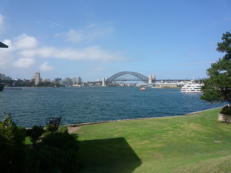 24/3 Gallimore, Balmain NSW 2041