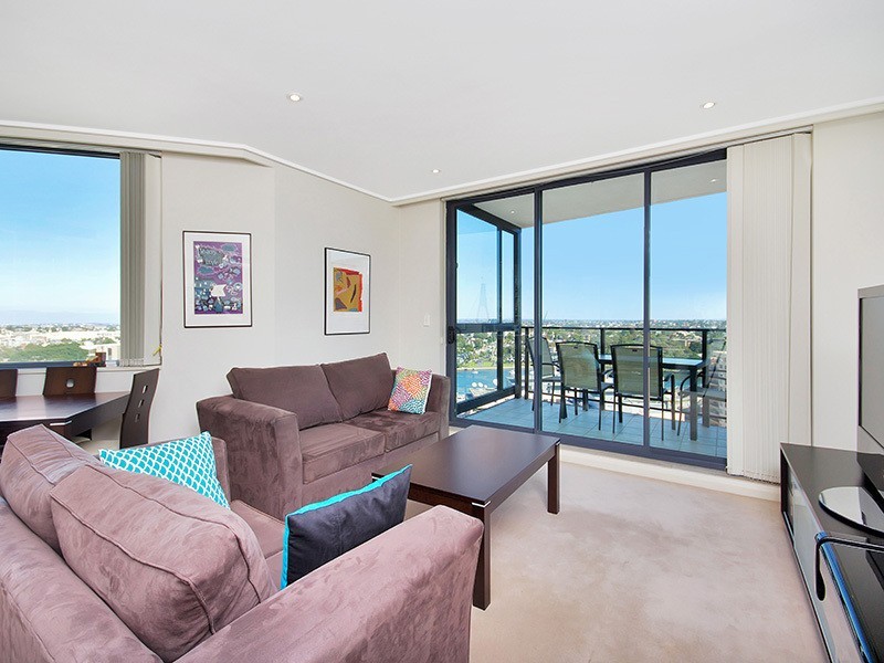 1305/21 Cadigal Avenue, Pyrmont NSW 2009