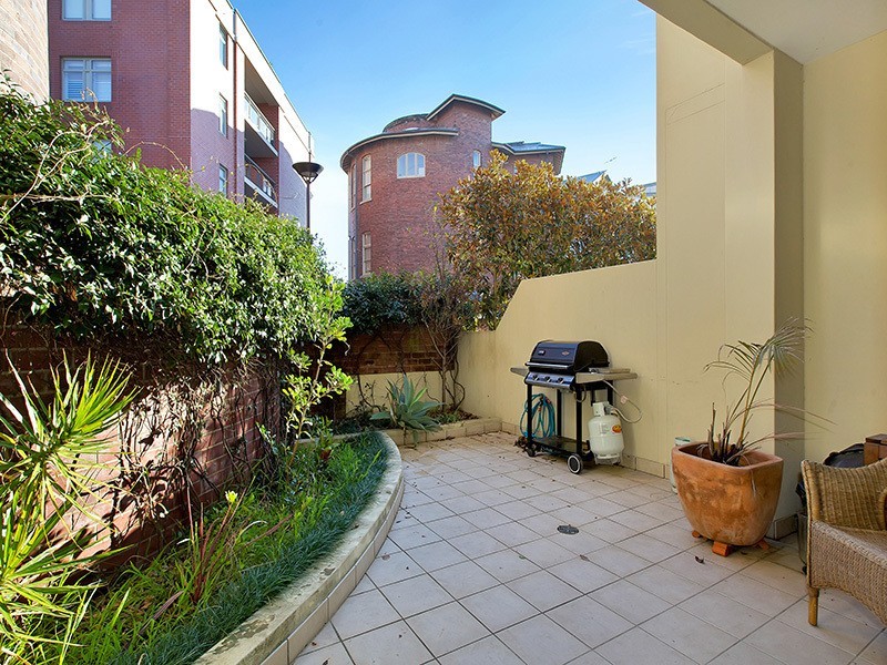 16 Young Street, Paddington NSW 2021