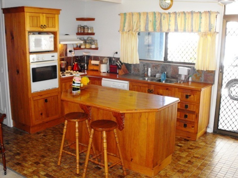 1 Allara Court, Rasmussen QLD 4815