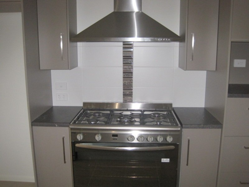 5 Nikao Street (NORTHSHORE), Burdell QLD 4818