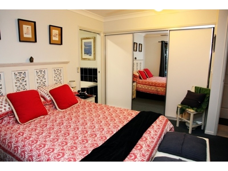 1 Brinkley Court, Mount Louisa QLD 4814