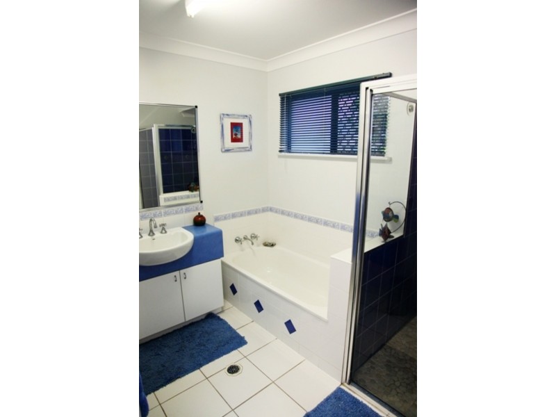 1 Brinkley Court, Mount Louisa QLD 4814