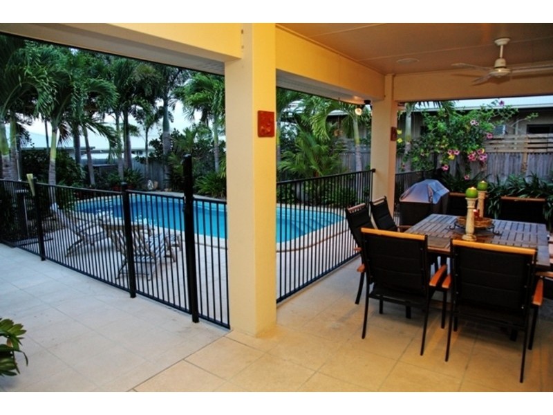 1 Brinkley Court, Mount Louisa QLD 4814