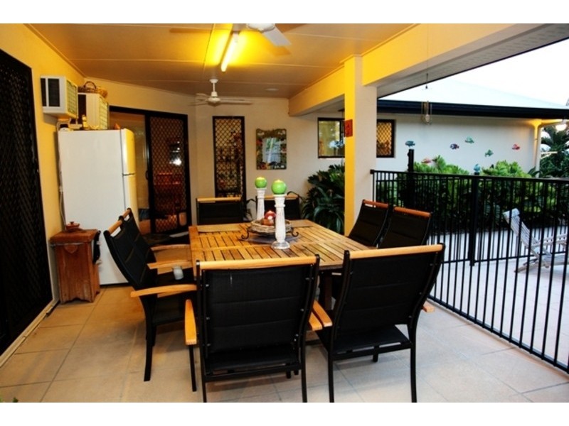 1 Brinkley Court, Mount Louisa QLD 4814