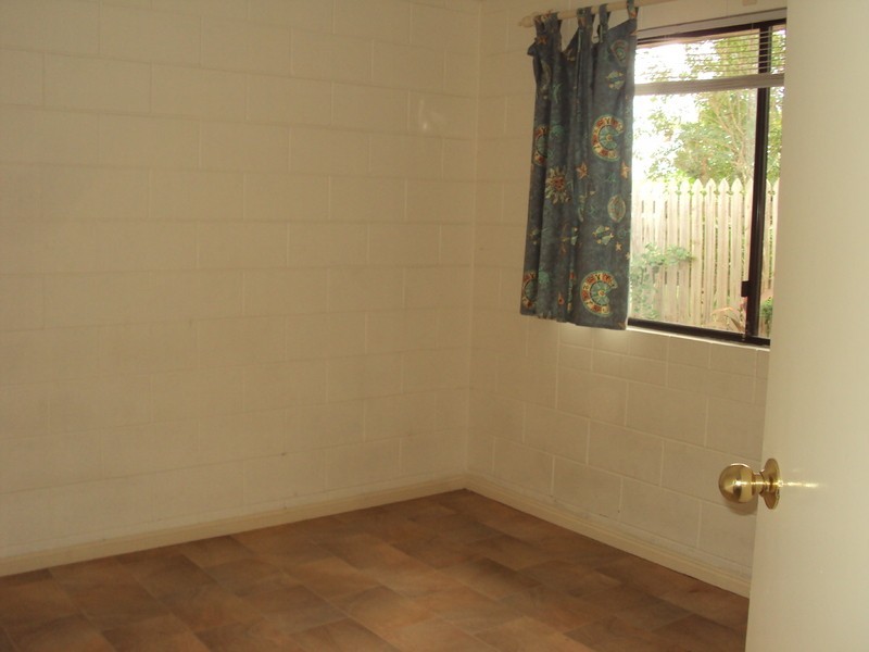 4 Goldfinch Court, Condon QLD 4815