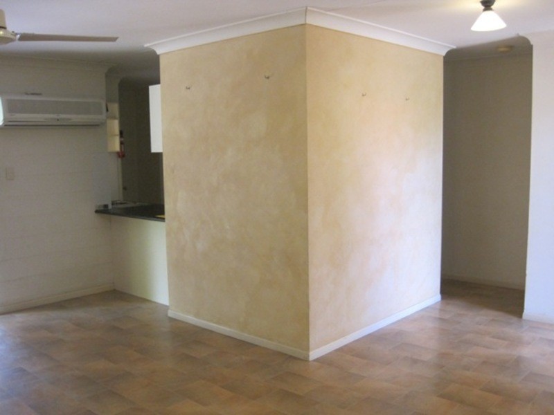 4 Goldfinch Court, Condon QLD 4815