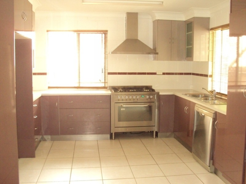 11 Bountiful Court, Kirwan QLD 4817