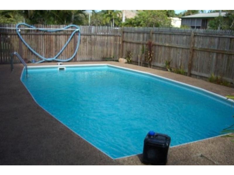 6 Reynolds Street, Kirwan QLD 4817