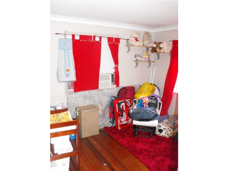 1 Karina Crescent, Rasmussen QLD 4815