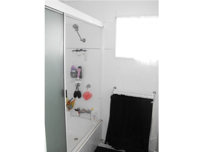 1 Karina Crescent, Rasmussen QLD 4815