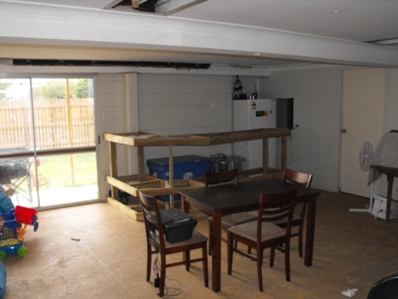 1 Karina Crescent, Rasmussen QLD 4815