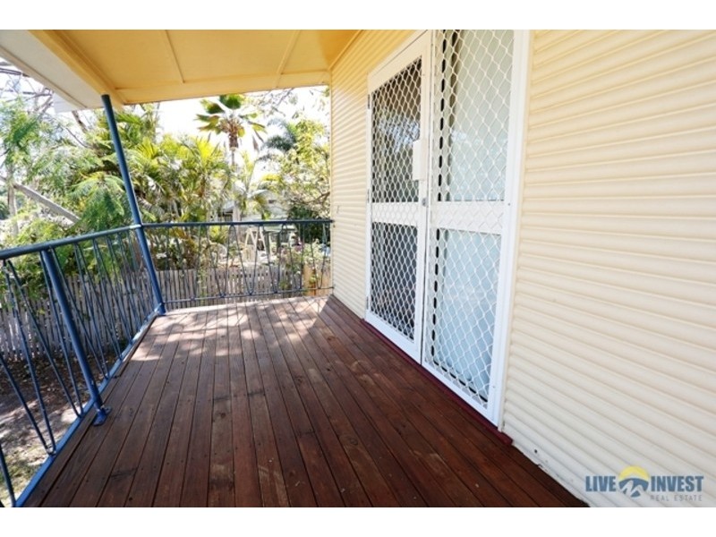 414 Ross River Road, Cranbrook QLD 4814