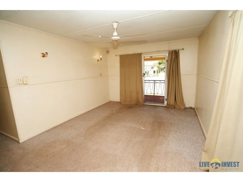 414 Ross River Road, Cranbrook QLD 4814