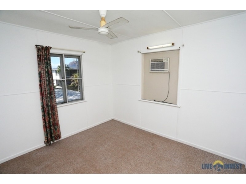 414 Ross River Road, Cranbrook QLD 4814