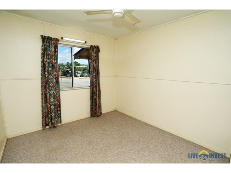 414 Ross River Road, Cranbrook QLD 4814