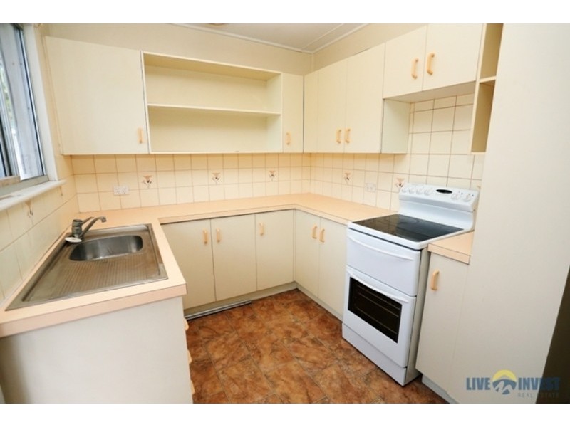 414 Ross River Road, Cranbrook QLD 4814