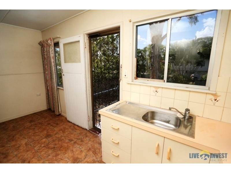 414 Ross River Road, Cranbrook QLD 4814