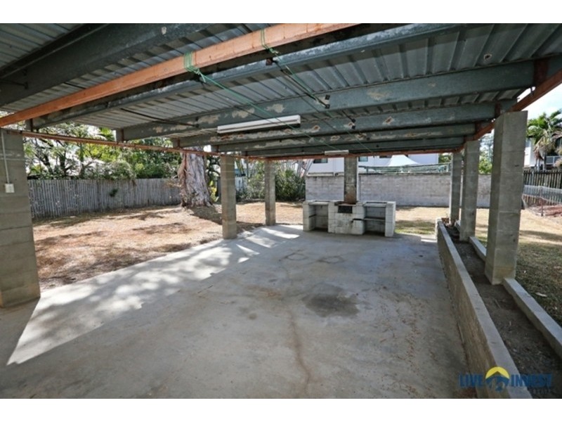 414 Ross River Road, Cranbrook QLD 4814