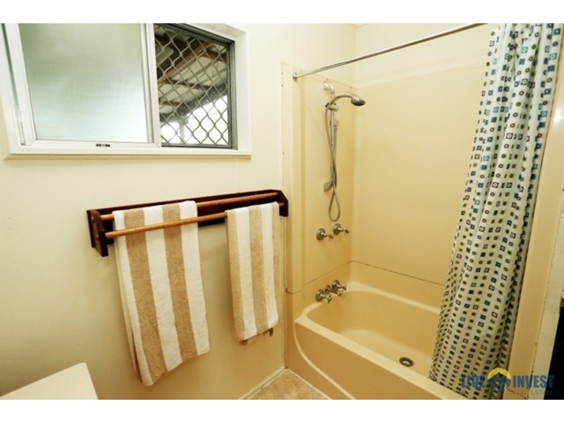 46 Renecol Avenue, Rasmussen QLD 4815