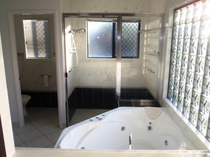 8  Vanessa Court (Rupertswood), Alice River QLD 4817