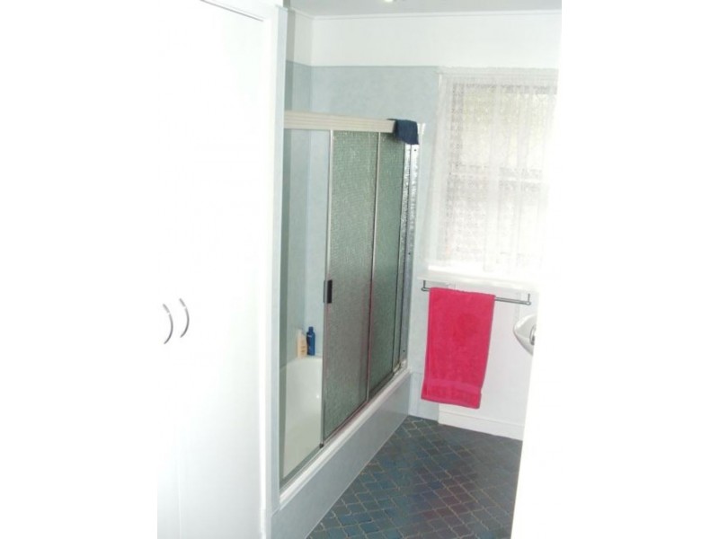 18 Garner Road, Kirwan QLD 4817