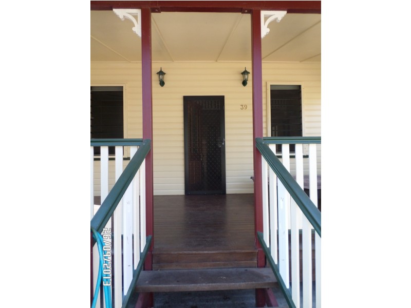 39 Sixth Street, South Townsville QLD 4810