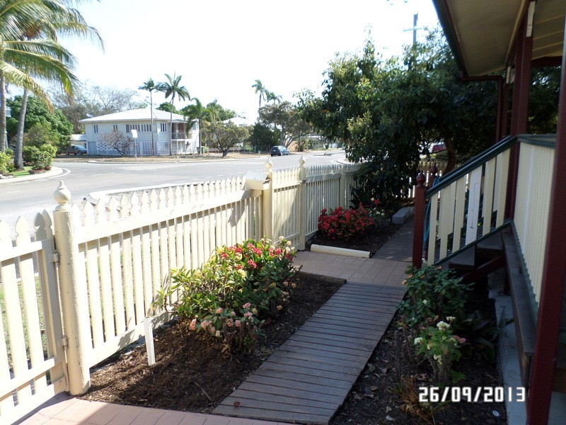 39 Sixth Street, South Townsville QLD 4810
