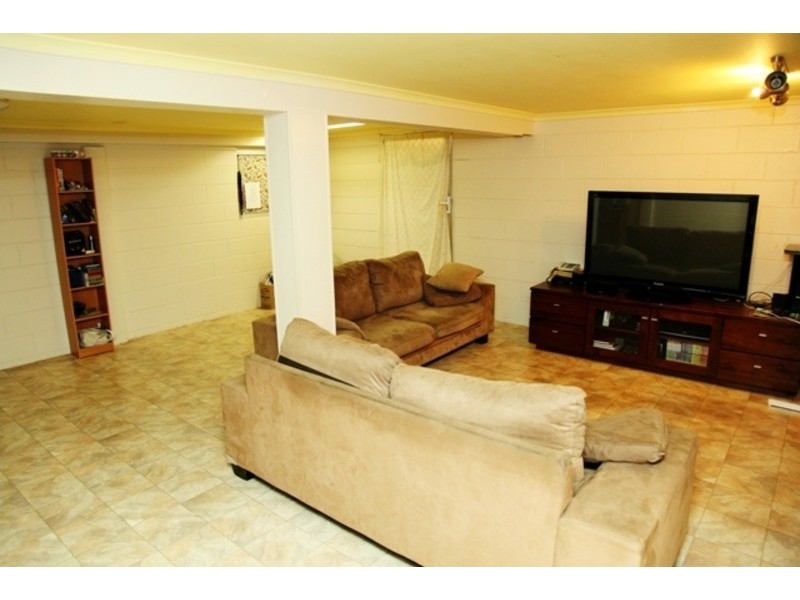 11 Tarragona Street, Kirwan QLD 4817