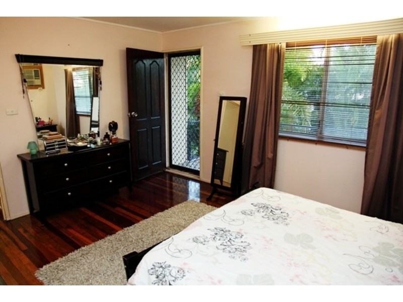 11 Tarragona Street, Kirwan QLD 4817