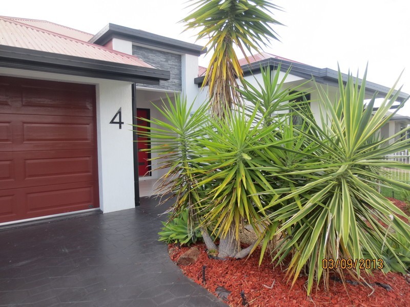 * Woodhen Court (Kalynda Chase), Bohle Plains QLD 4817