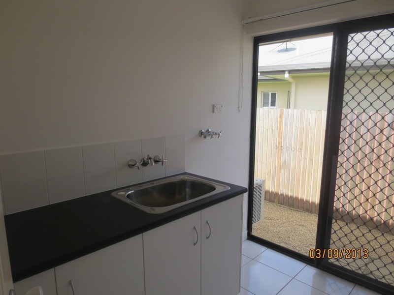 * Woodhen Court (Kalynda Chase), Bohle Plains QLD 4817