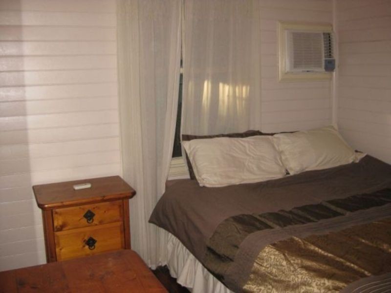 21 Ninth Ave, Railway Estate QLD 4810