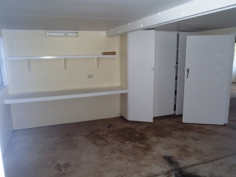 16 Townsville Street, West End QLD 4810