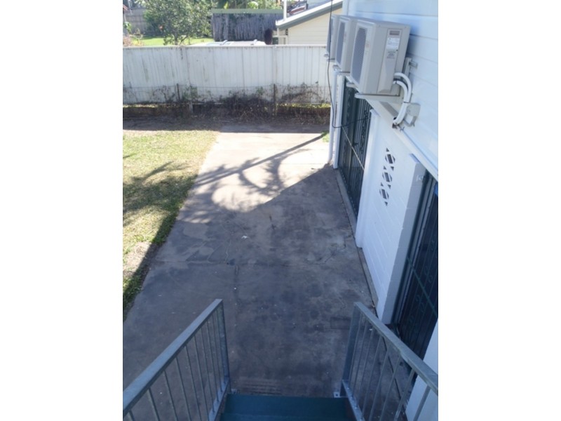 16 Townsville Street, West End QLD 4810