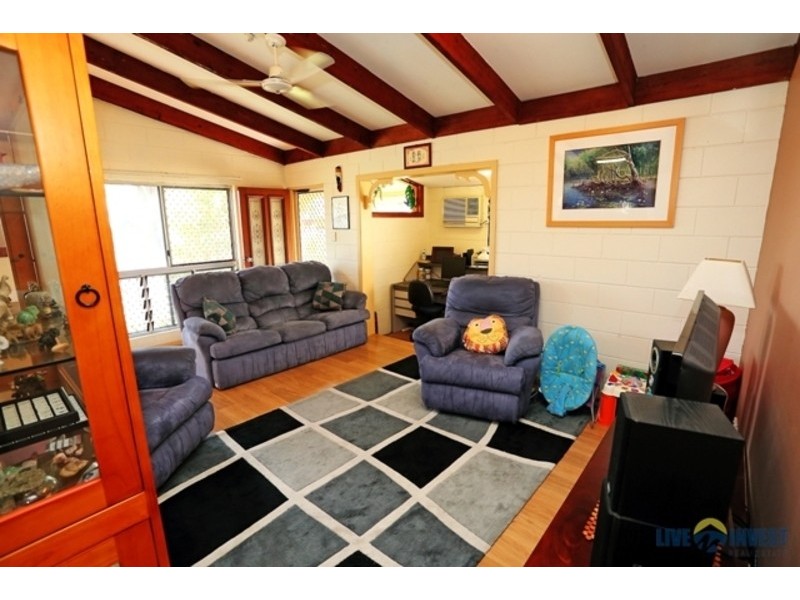 4 Mutch Court, Mount Louisa QLD 4814