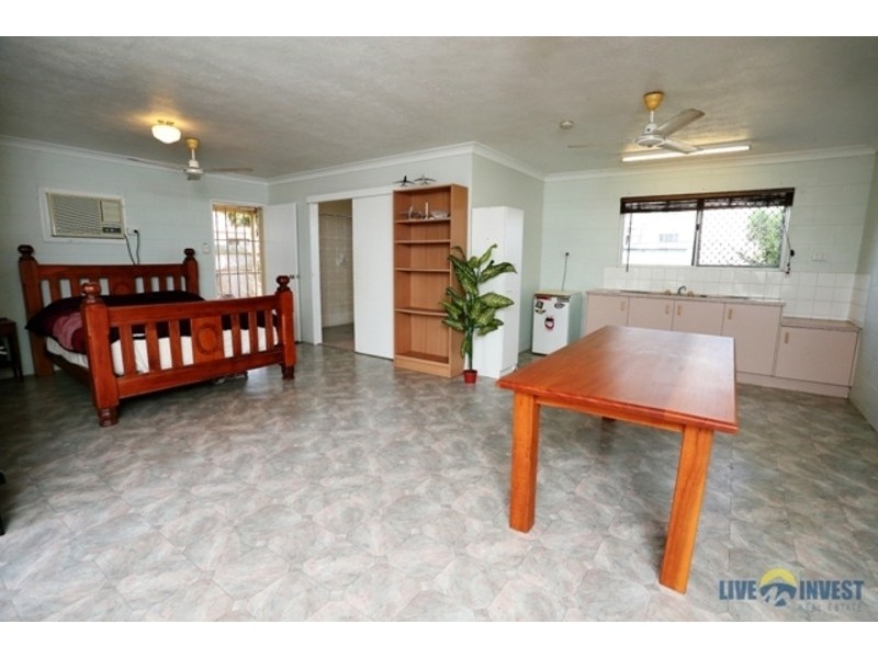 4 Mutch Court, Mount Louisa QLD 4814