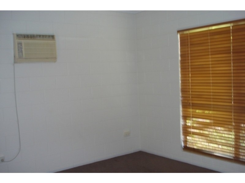 4 Lyndhurst Street, Mount Louisa QLD 4814