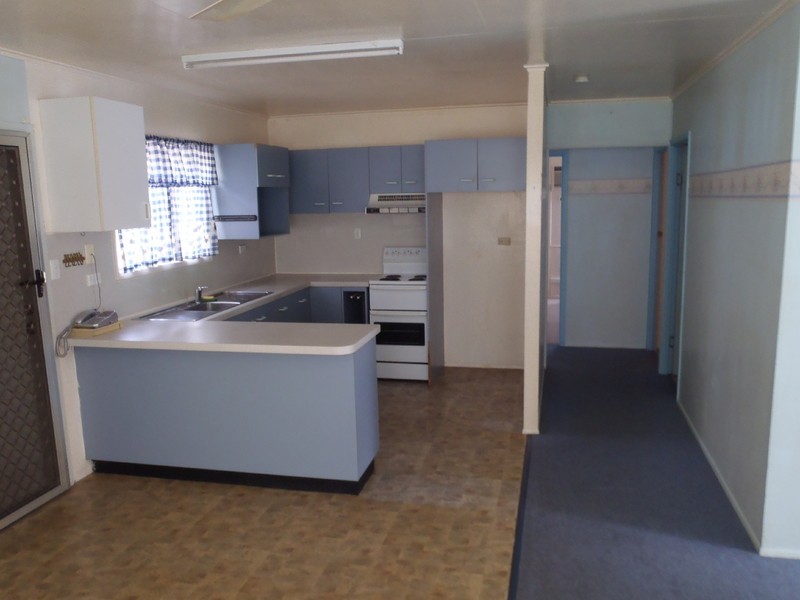 448 Ross River Road, Cranbrook QLD 4814