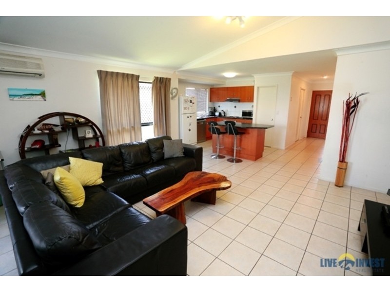 11 Fig Tree Pocket (Fairfield Waters), Idalia QLD 4811