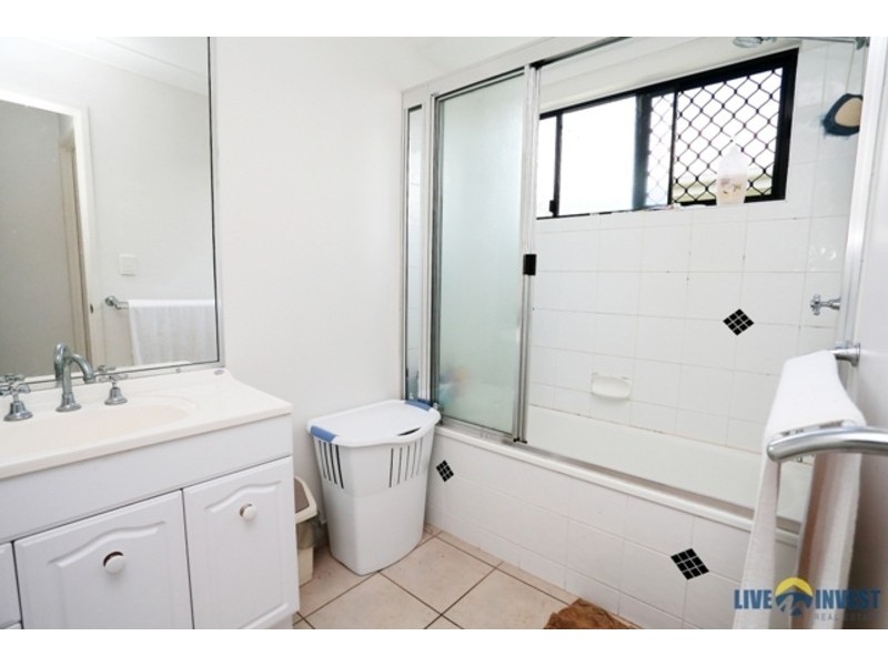 11 Fig Tree Pocket (Fairfield Waters), Idalia QLD 4811