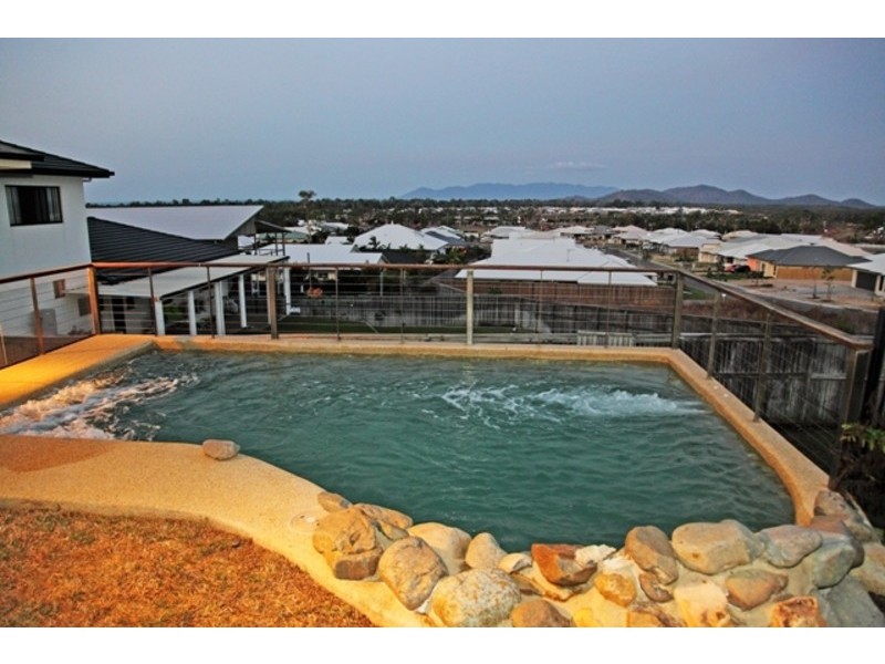 39 Goicoechea Drive, Bushland Beach QLD 4818