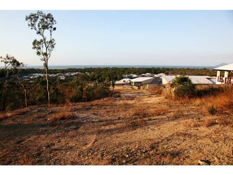 151 Goicoechea Drive, Bushland Beach QLD 4818