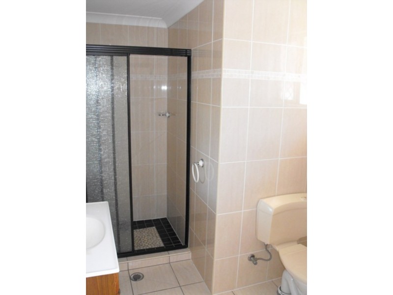 2/13 Granville Street, Pimlico QLD 4812