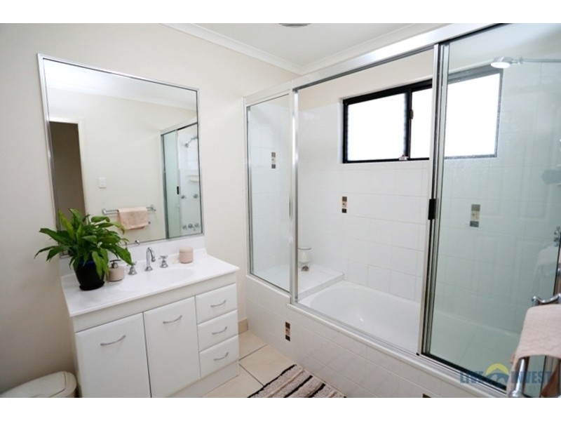 10 Mannikin Way (Kalynda Chase), Bohle Plains QLD 4817