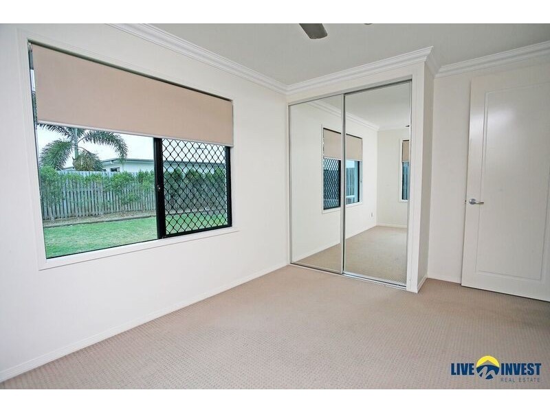 6  Nikao Street, North Shore, Burdell QLD 4818