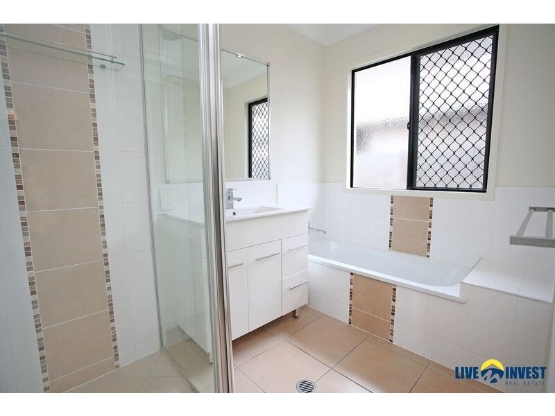 6  Nikao Street, North Shore, Burdell QLD 4818